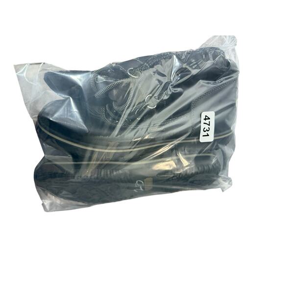 Coach Womens Shaine Snow Boot Size 7.5B Signature Leather Nylon Sherpa Black - Picture 3 of 4